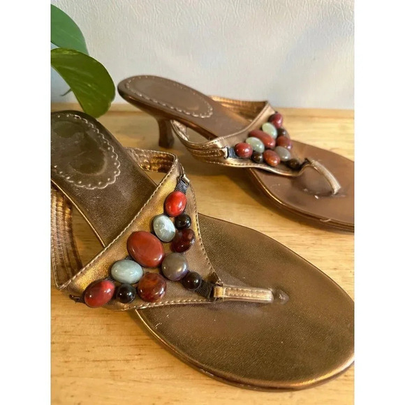 Women’s size 9 stone Heeled  Sandals - Picture 2 of 9